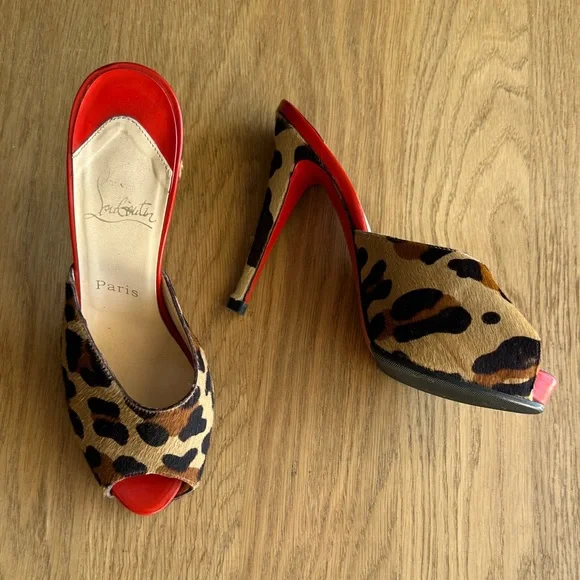 Christian Louboutin Leopard Print Peep-Toe Mules with Red Insole - Picture 2 of 8